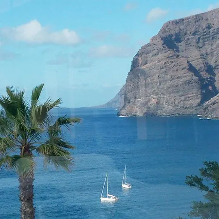 Enjoy Holiday-wonderful Views *