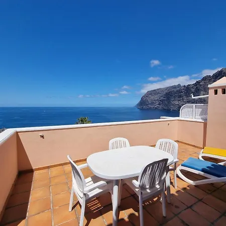 Enjoy Holiday-wonderful Views Apartment *
