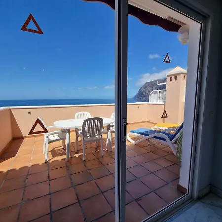 Enjoy Holiday-wonderful Views Apartment
