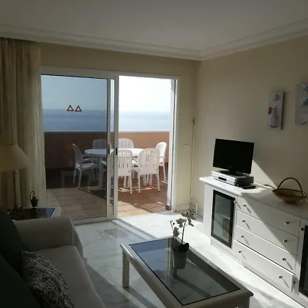 Enjoy Holiday-wonderful Views Apartment *