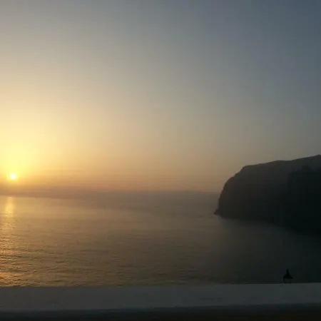 Enjoy Holiday-wonderful Views Apartment